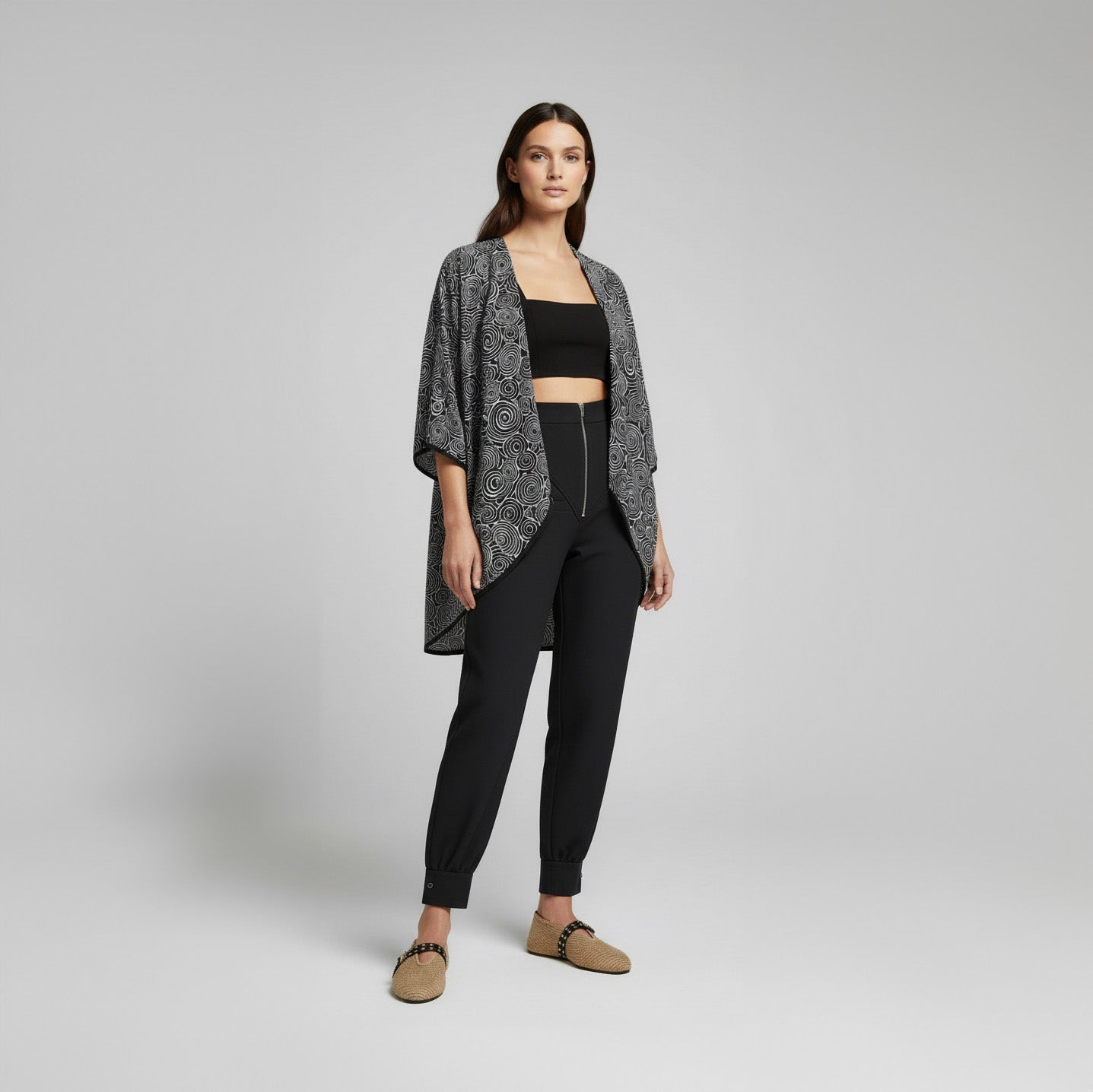 Kimono Florancia - Preto Bordado