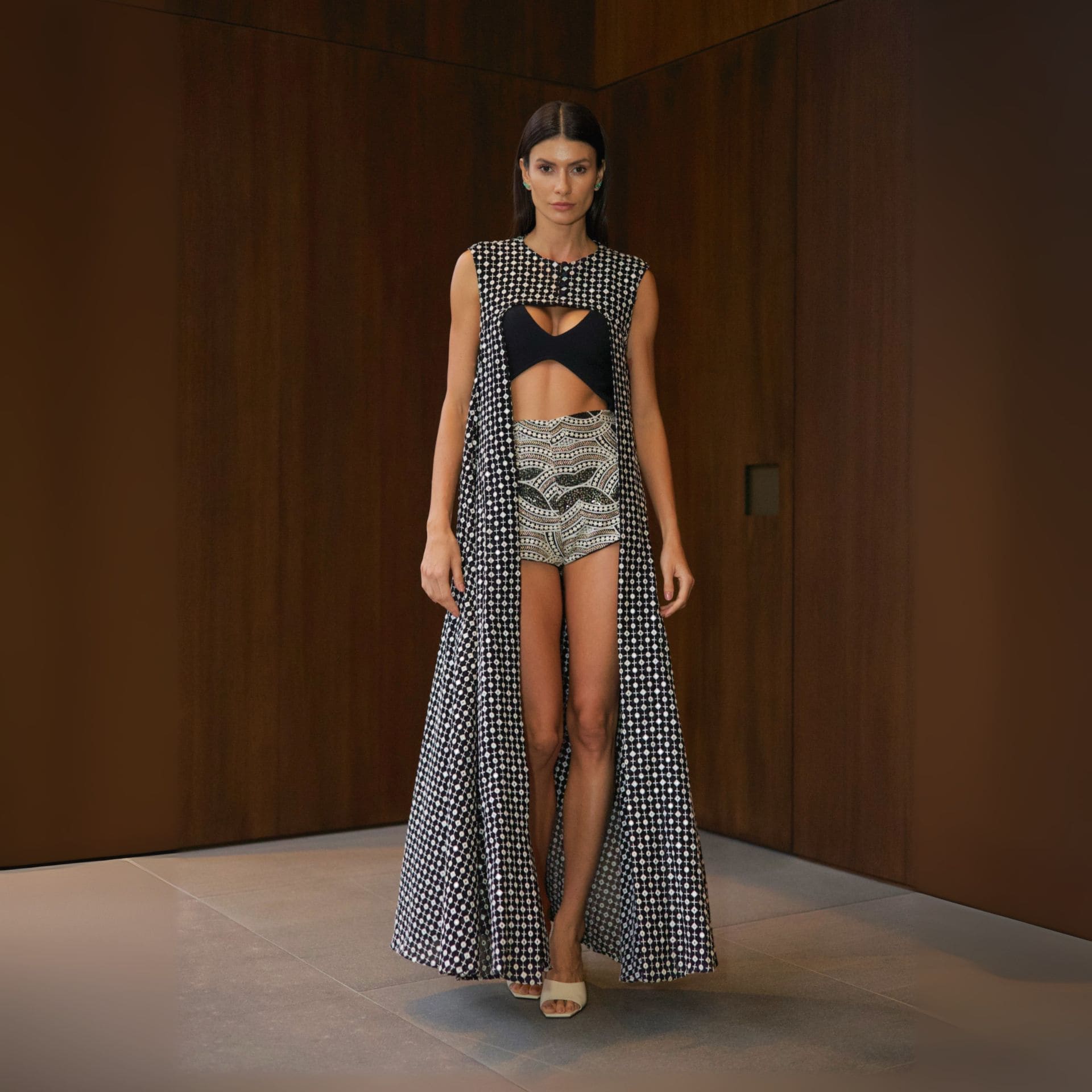 Vestido Calda - Preto Brilho