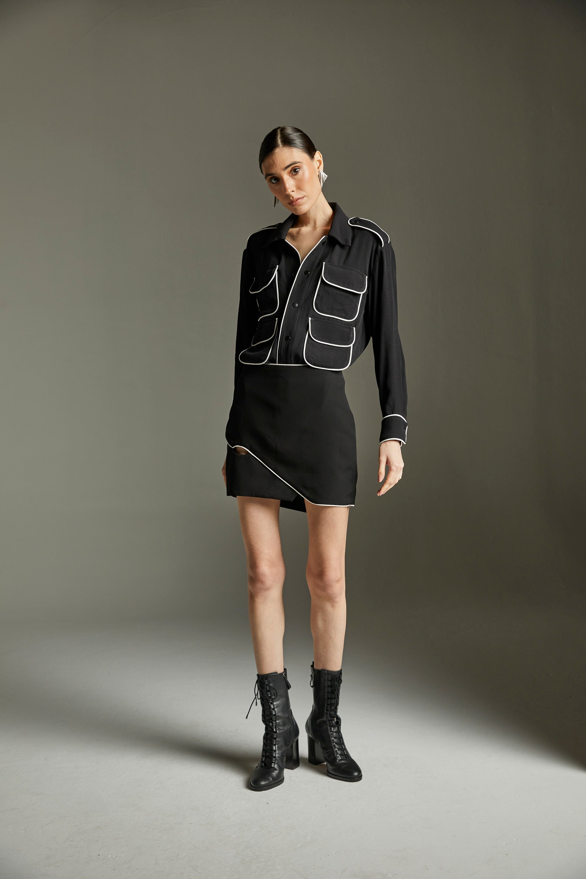 Saia Curta Ganda - Preto