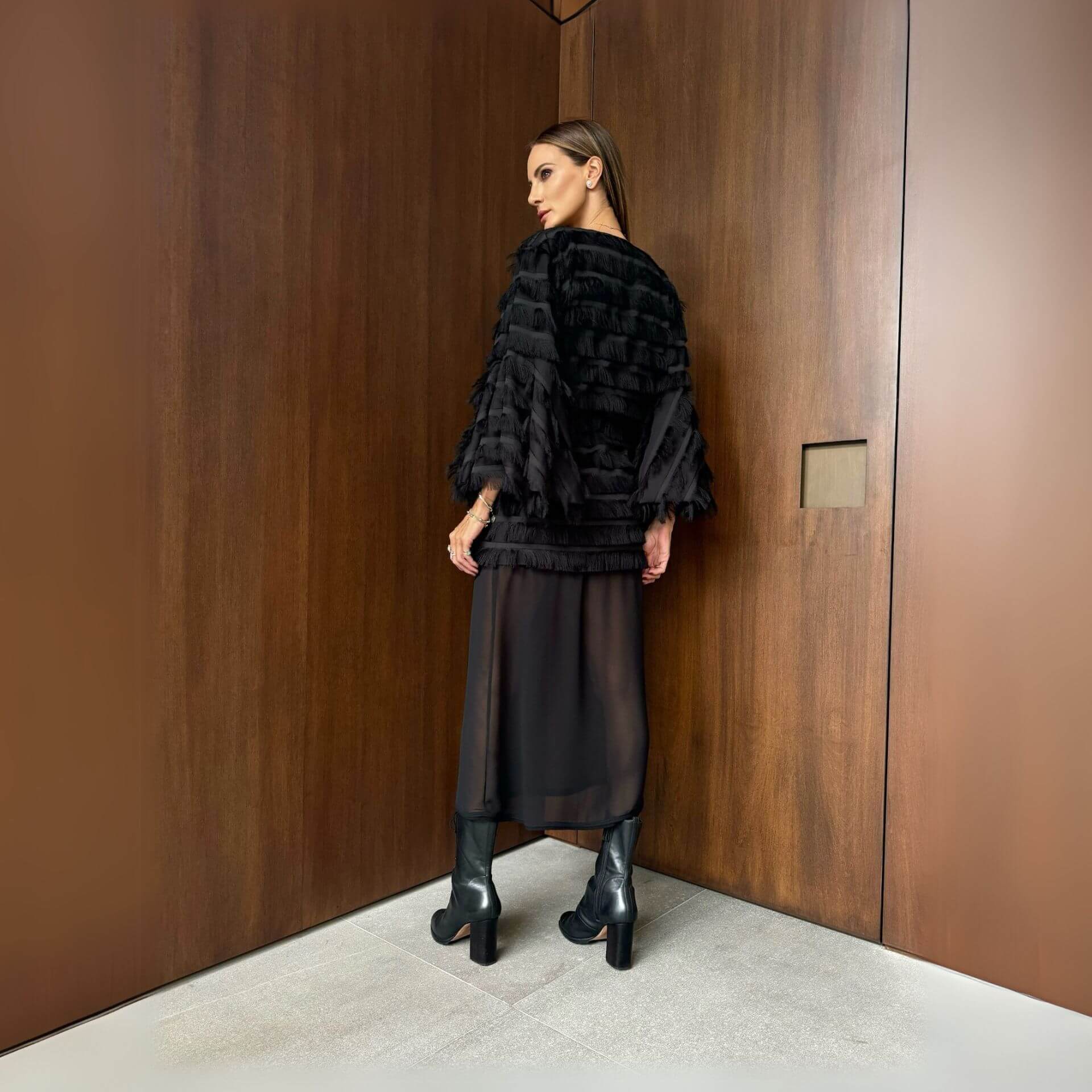 Saia Midi Danda - Preto