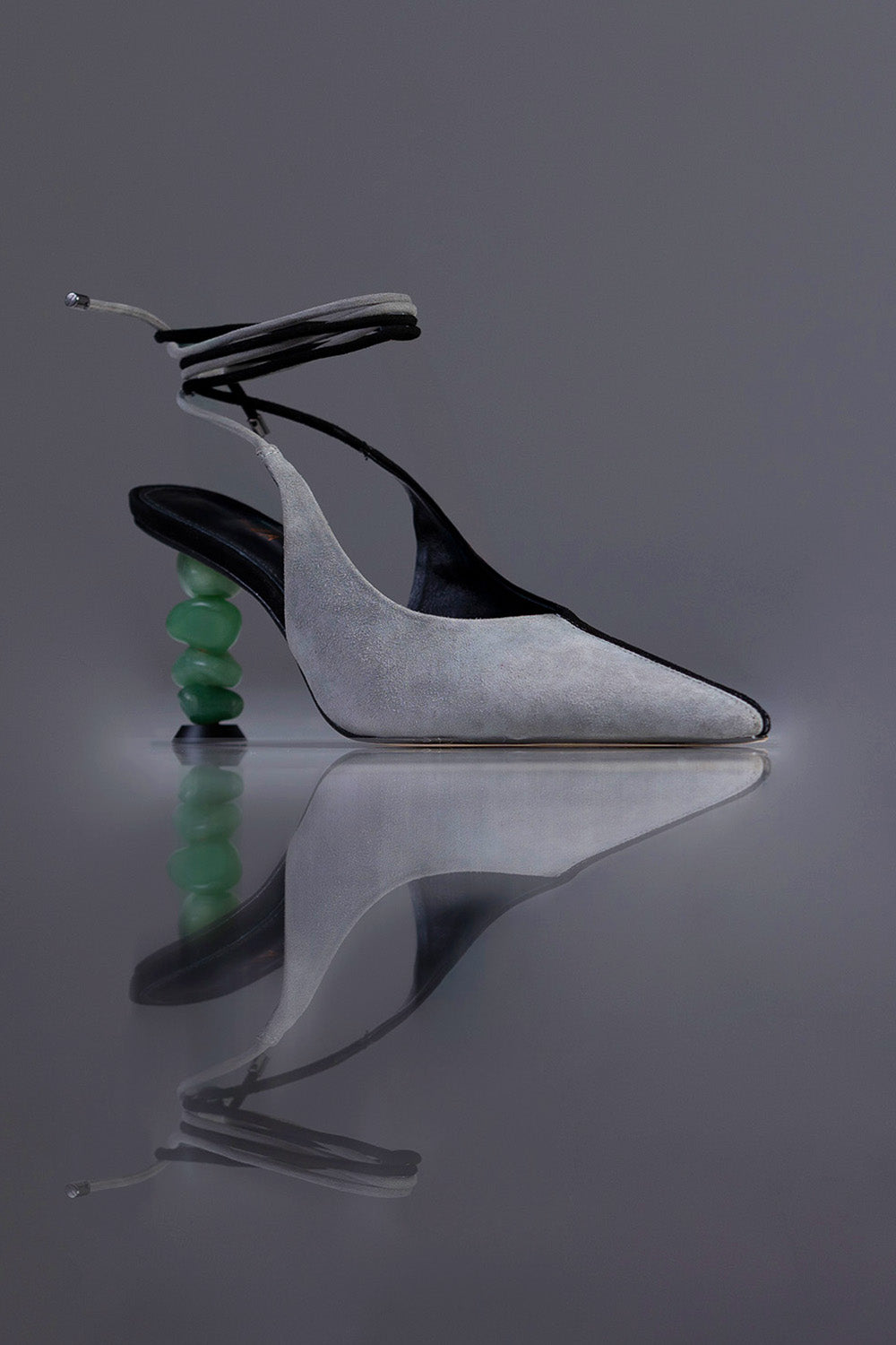 SLINGBACK SOPHIE - COURO CAMURCA CINZA E PRETO