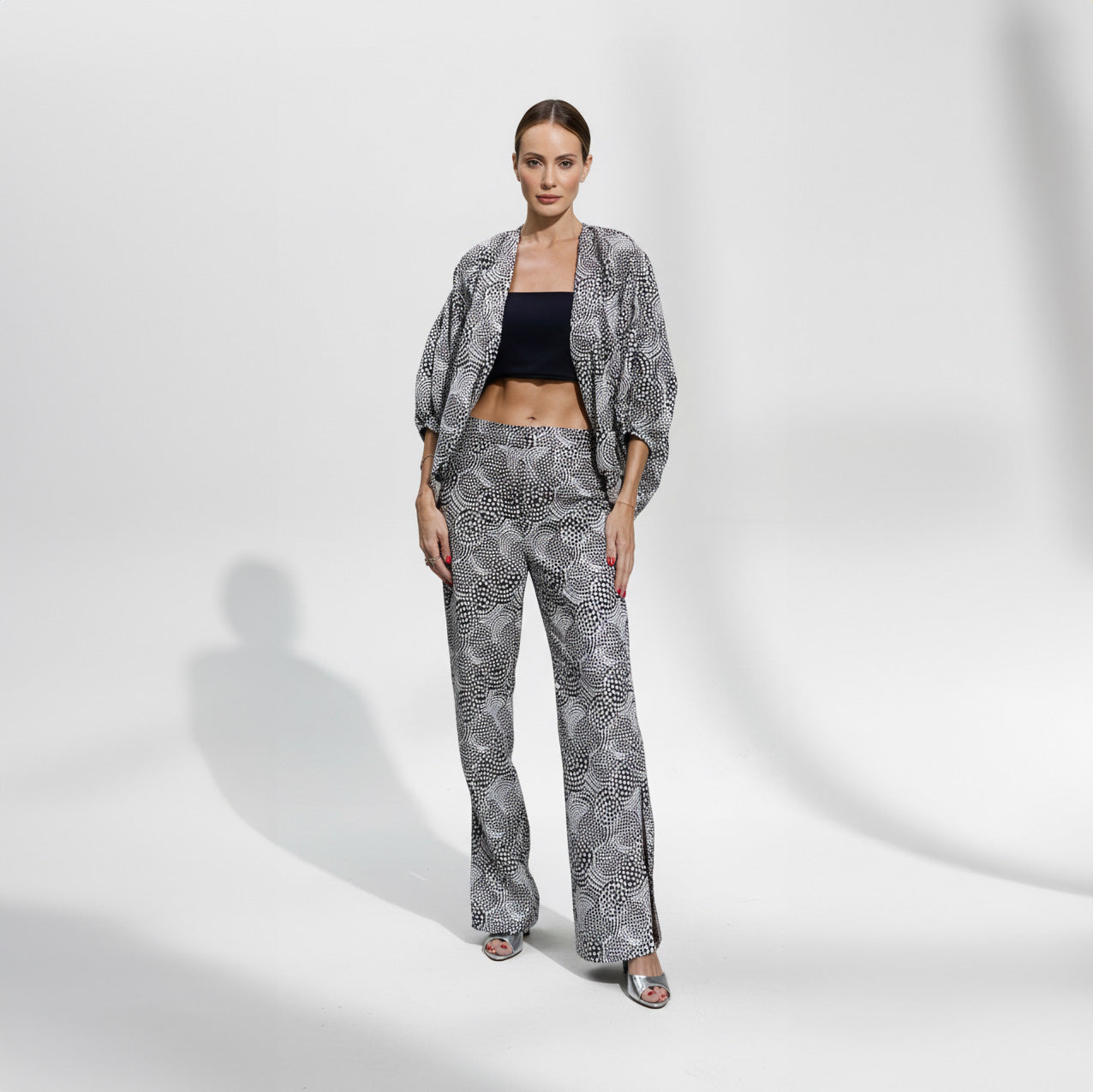 Kimono Florancia - Preto Bordado Bolas