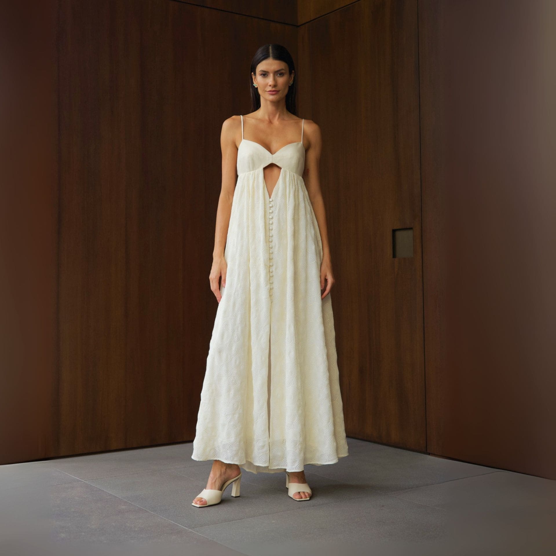 Vestido Lobelia - Off Bordado