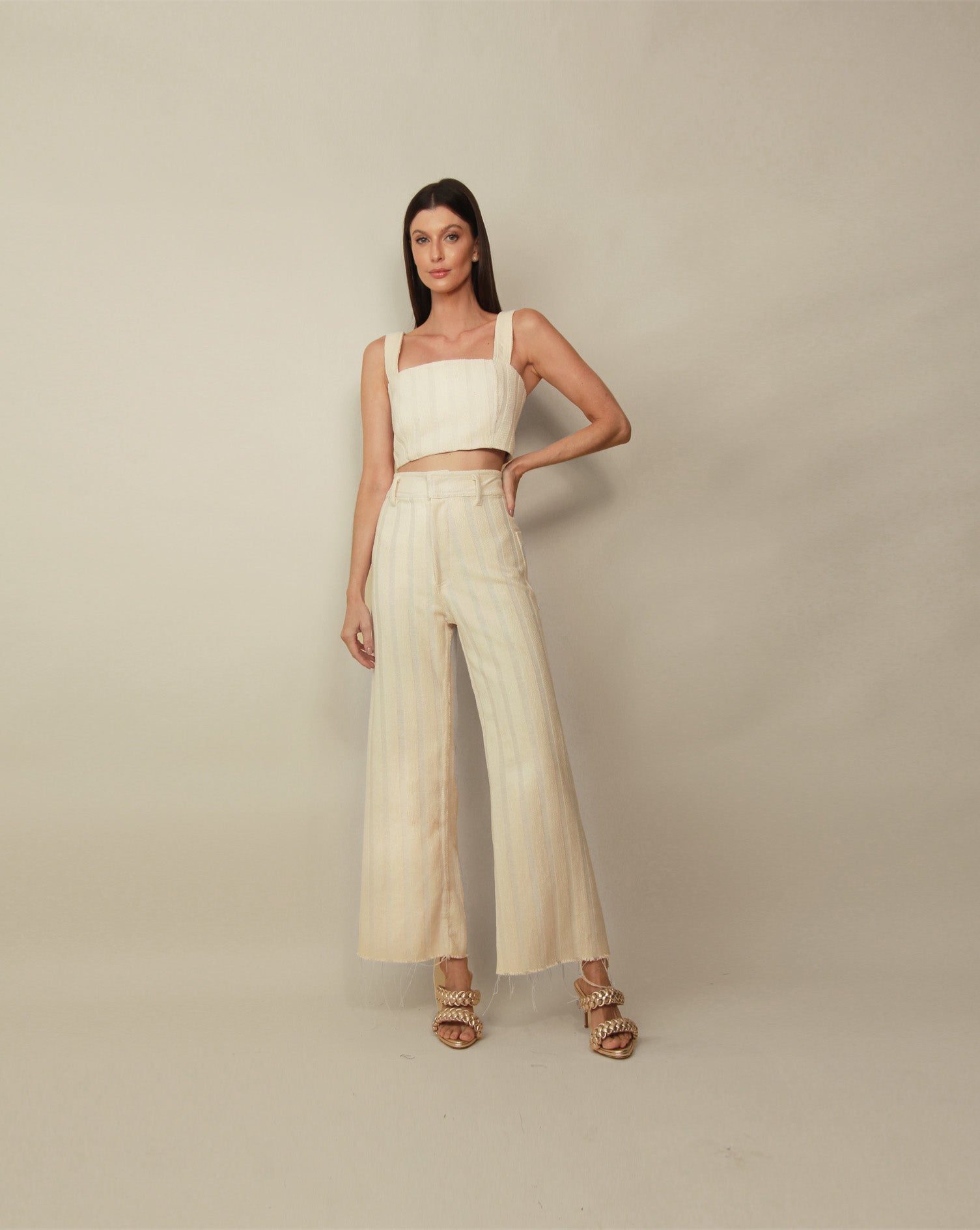 Cropped Umara - Nyon off