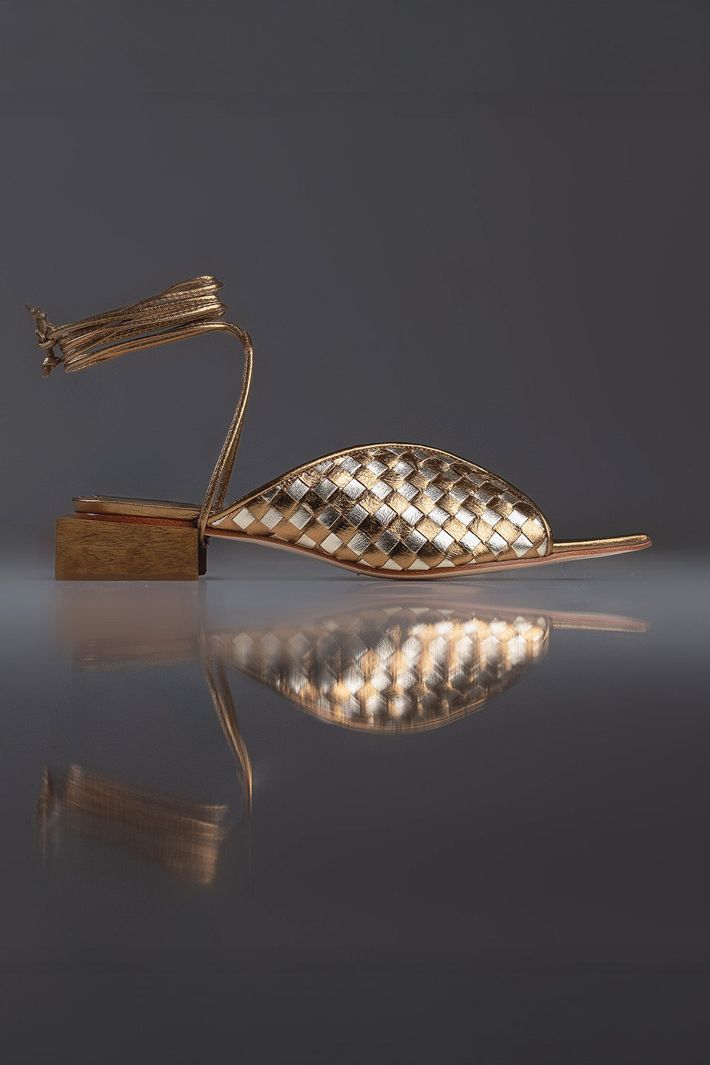 FLAT - SANDALIA LUISA - COURO BRONZE E PRATA