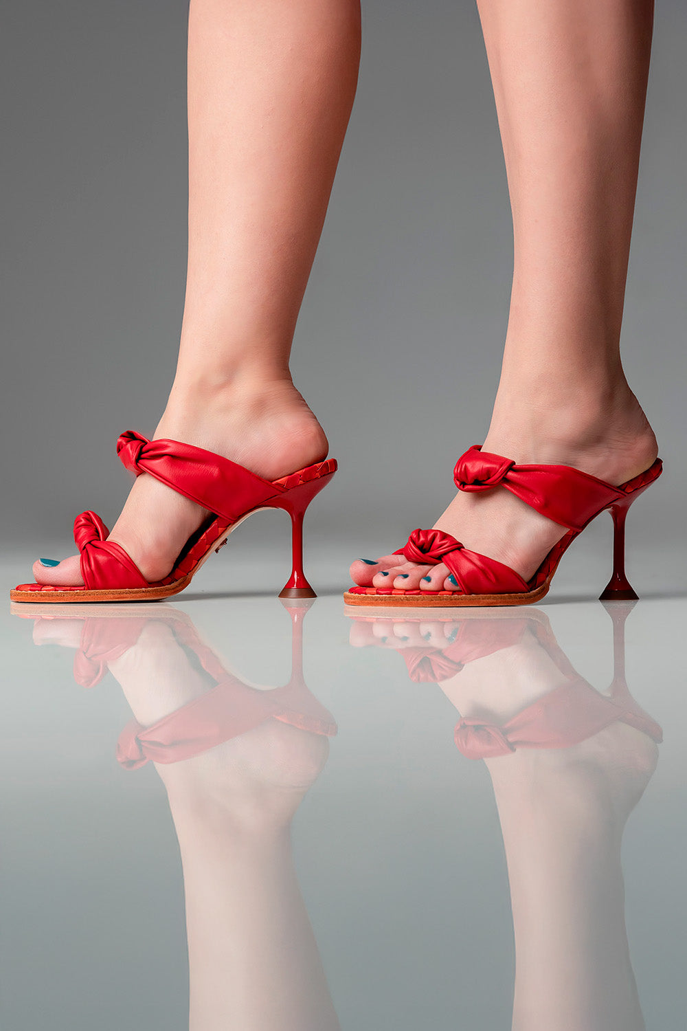 TAMANCO OLIVIA - COURO VERMELHO