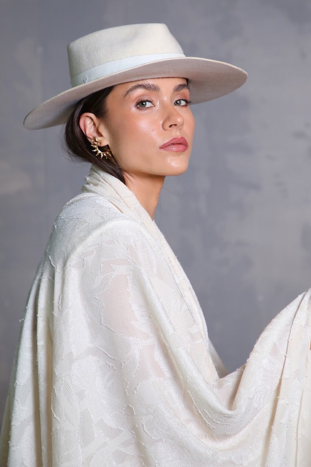 Kimono Longo Noru Off Milk