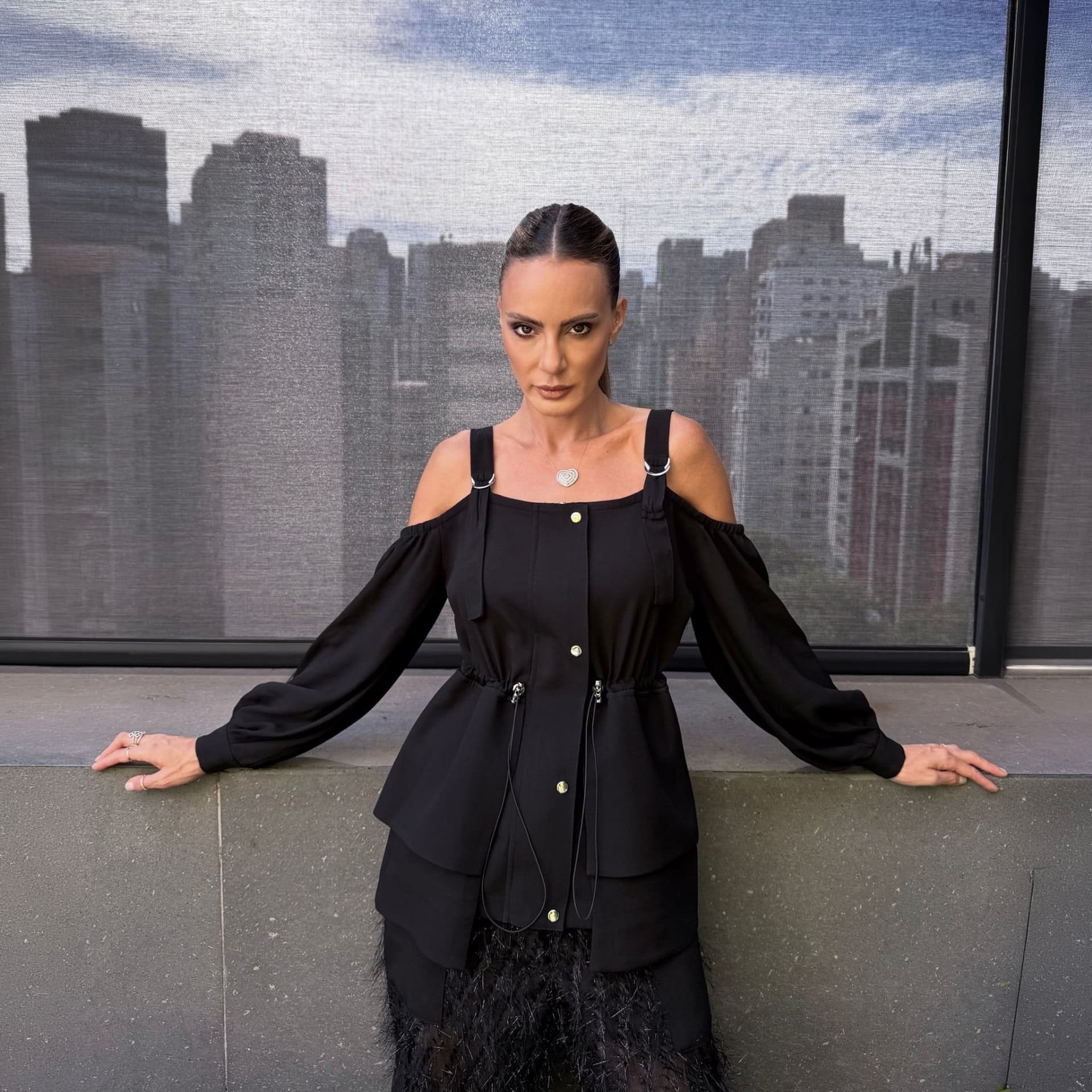 Blusa Gueriny - Preto