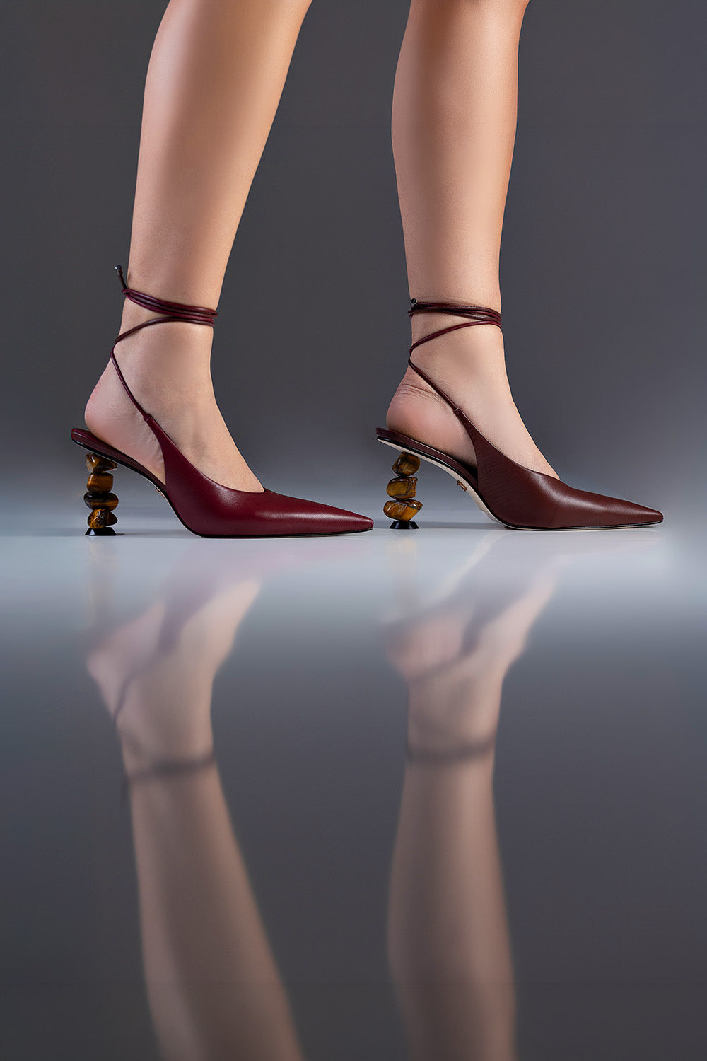 SLINGBACK SOPHIE - COURO PELICA VINHO E VINHO ESCURO