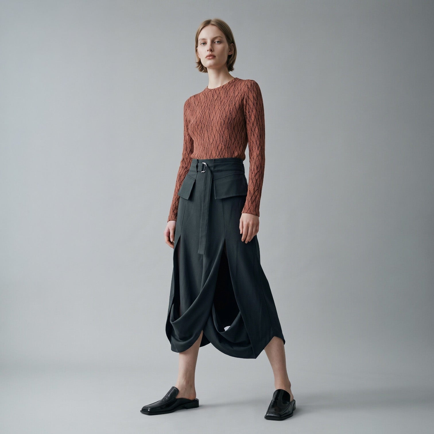 Saia Midi Loryan - Preto