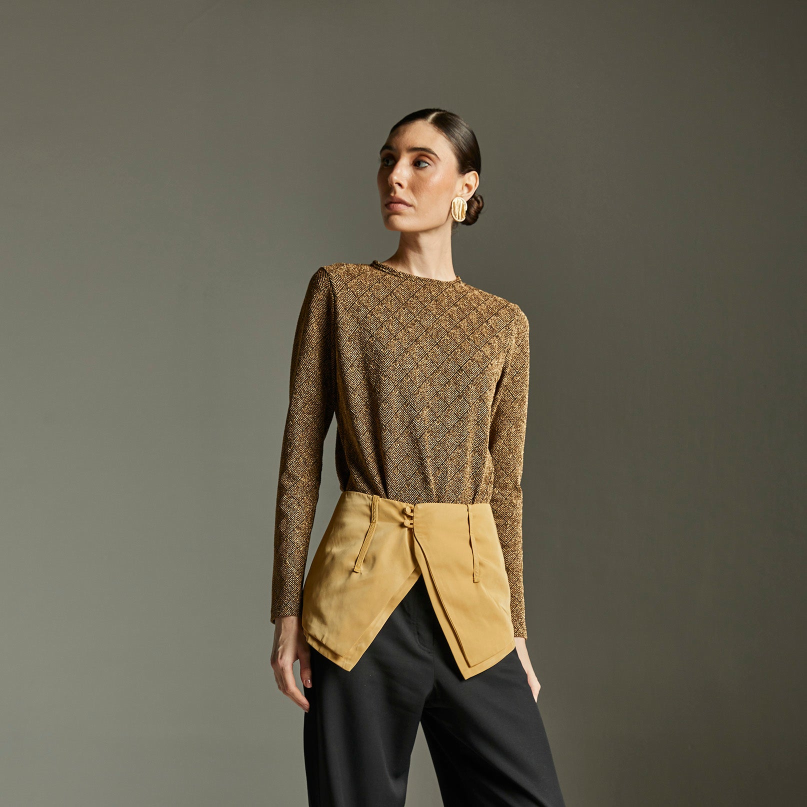 Blusa Bonfin - Preto/Dourado Lurex