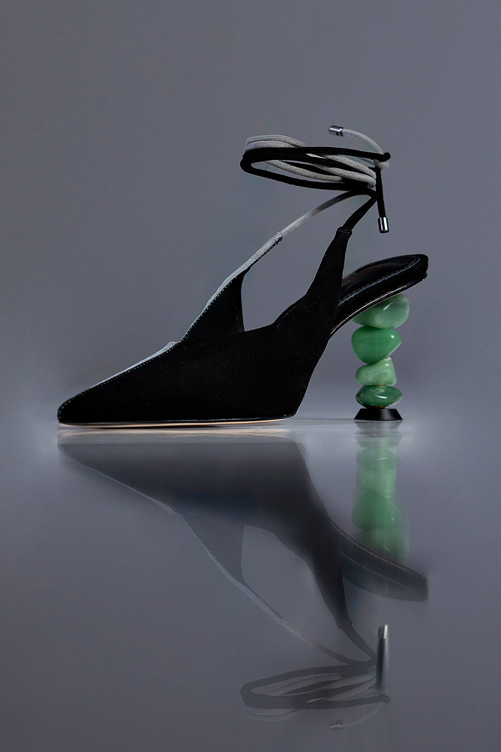 SLINGBACK SOPHIE - COURO CAMURCA CINZA E PRETO